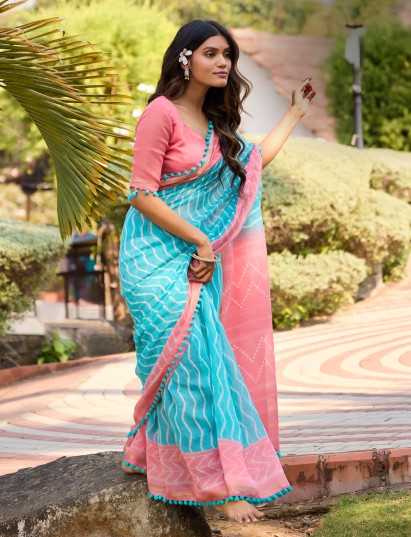 Sky blue malmal cotton saree with contrast detailing for daily wear