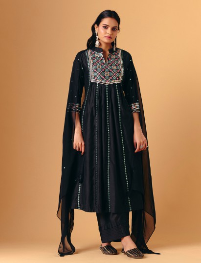 Black cotton silk quarter sleeve pant style suit