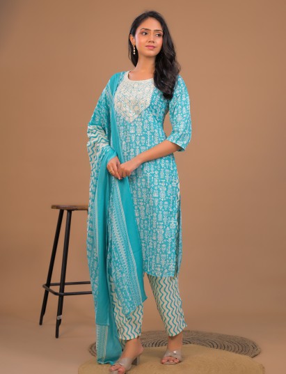 Blue printed cotton silk kurti set with yoke neck pattern
