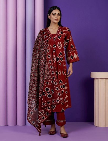 Red ikkat printed anarkali kurti set with dupatta