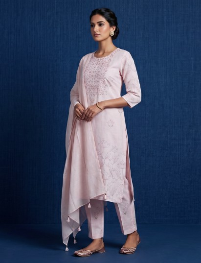 Light pink blooming garden inspired elegance