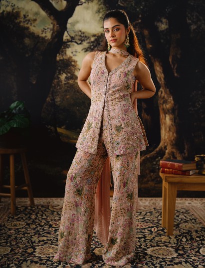 Peach palazzo suit with thread work in soft georgette